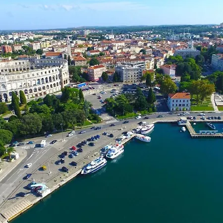 Fuer 4 Personen Ca 40 Qm In Pula, Istrien Istrische Riviera *
